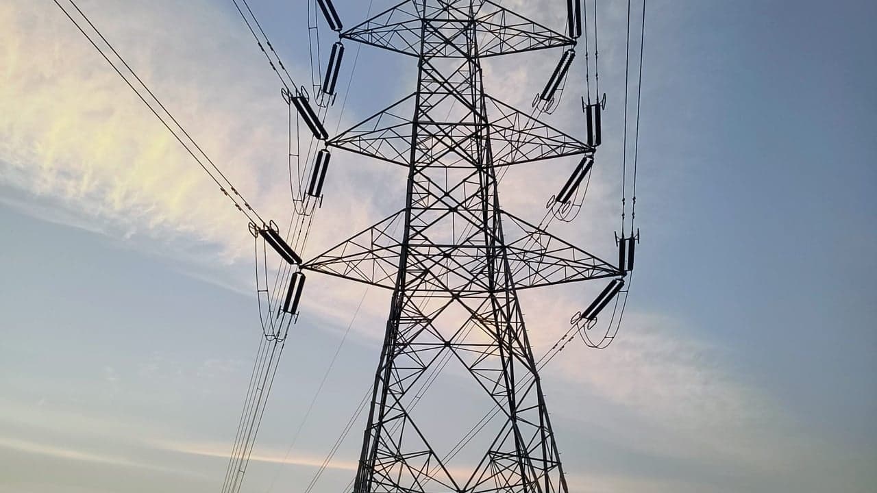Imagem da notícia: Torres Novas: linhas de alta tensão levantam preocupações
