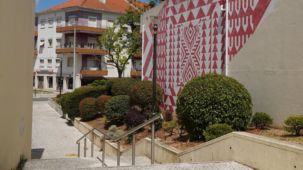 Imagem da notícia: Corrimão instalado em escadaria do centro de Tomar