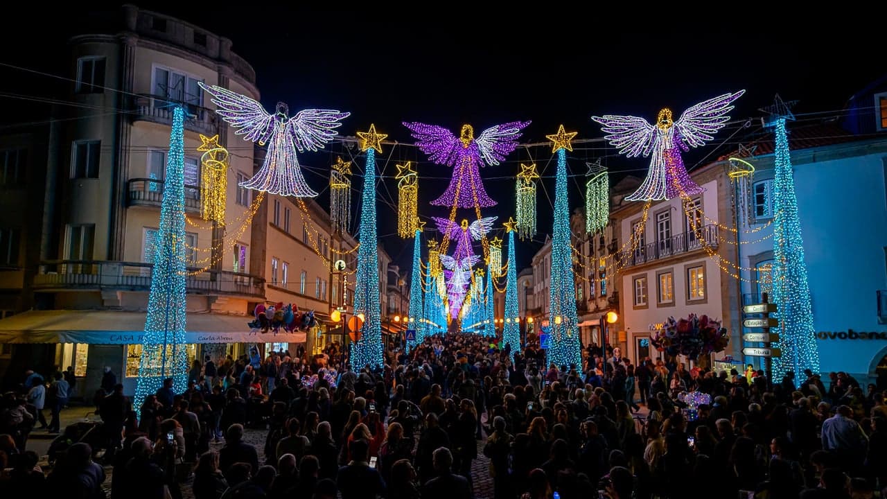 Imagem da notícia: Câmara de Viana do Castelo reforça iluminação de Natal este ano