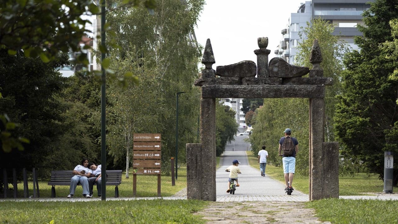 Imagem da notícia: Vila Nova de Famalicão cresce demograficamente no Norte