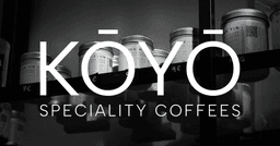 Logótipo de KŌYŌ Specialty Coffees — Restauração em Aljezur