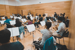 Logótipo de Conservatório de Artes Performativas de Almada — Educação em Almada
