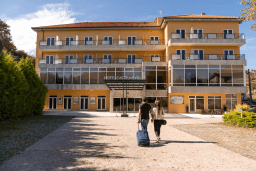 Logótipo de Castrum Villae by Walk — Alojamento em Melgaço
