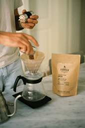 Logótipo de Fábrica Coffee Roasters - Porto — Restauração em Porto
