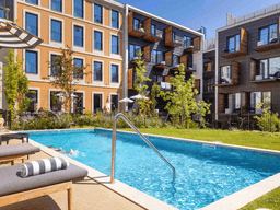 Logótipo de Mercure — Alojamento em Porto