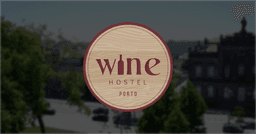 Logótipo de Wine — Alojamento em Porto