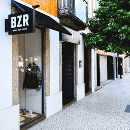 Logótipo de BZR Street Style — Comércio